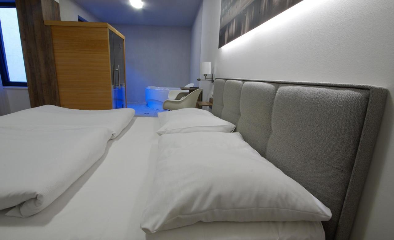 Adeba Hotel Πράγα Εξωτερικό φωτογραφία