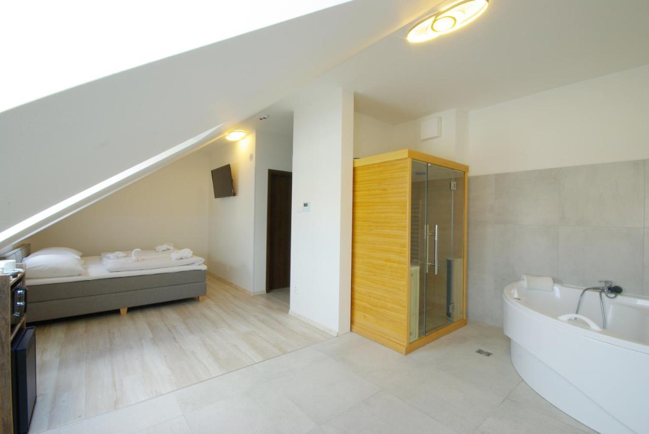 Adeba Hotel Πράγα Εξωτερικό φωτογραφία