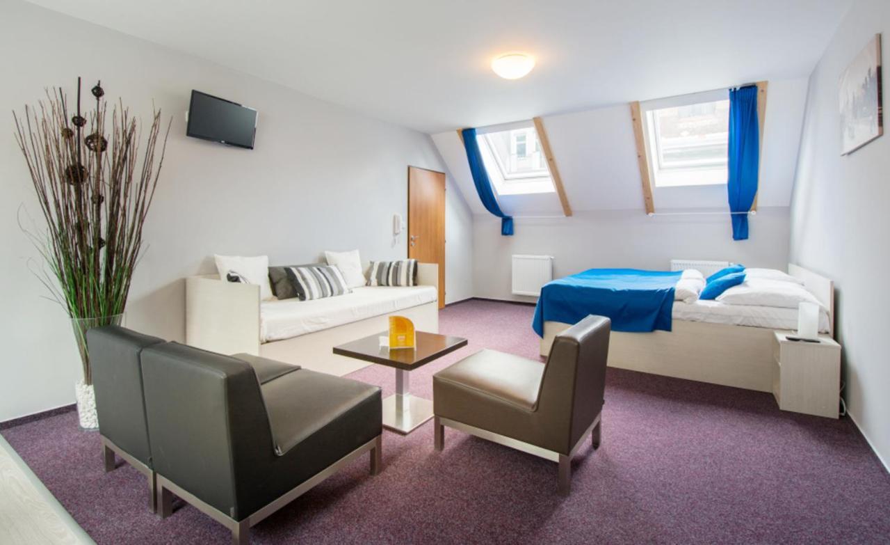 Adeba Hotel Πράγα Εξωτερικό φωτογραφία